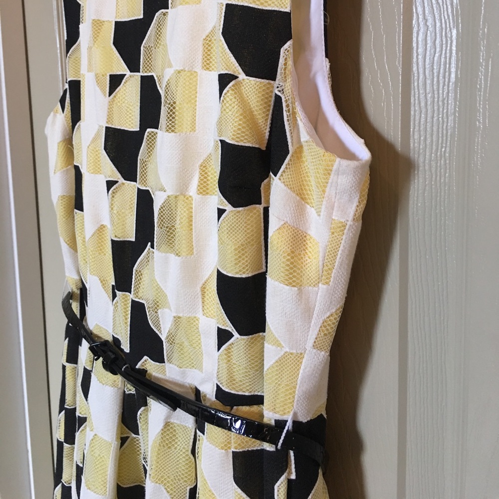 Calvin Kline Dress. Size 10. New. Yellow and Black - Picture 6 of 8